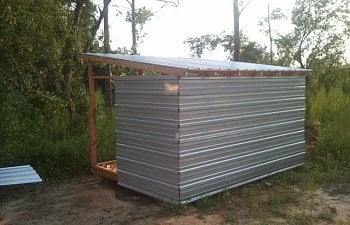 Mudd Flapp Ranch Chicken Coop with automatic opener