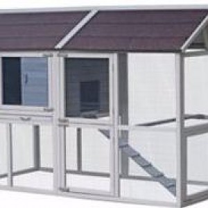 Innovation Pet Deluxe Farm House Chicken Coop Up To 8 Chickens