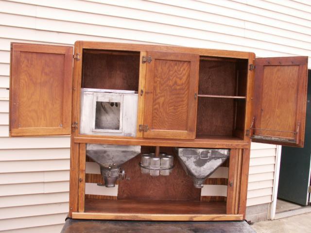 10233_hoosier_cabinet_015.jpg