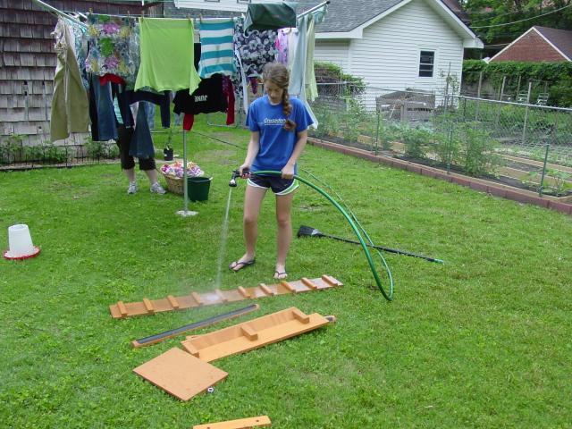 66725_chicken_coop_cleaning_05-30-11_016.jpg