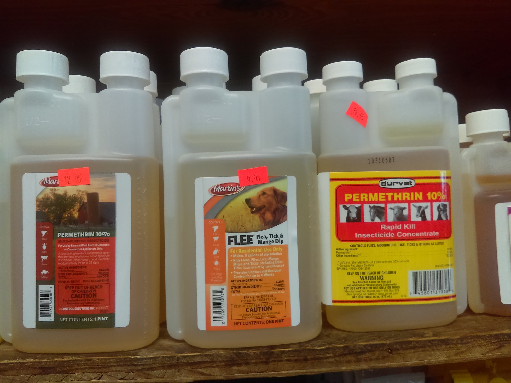 Permethrin Concentrate, Martin's on Left - Durvet on right