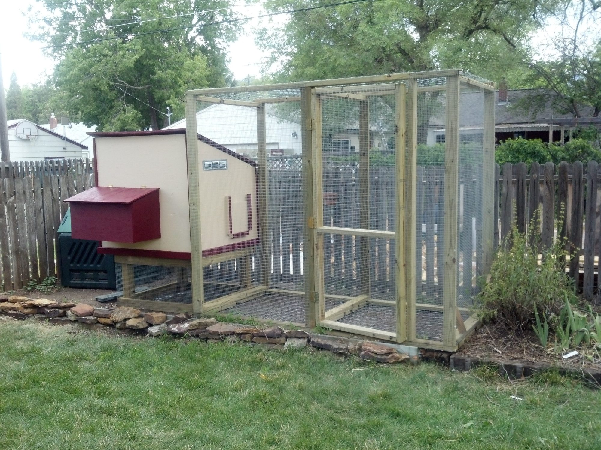 Small Coop Finished - Studio 54 (pic Heavy) 